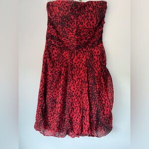 Zara dress
Red with black
Size M